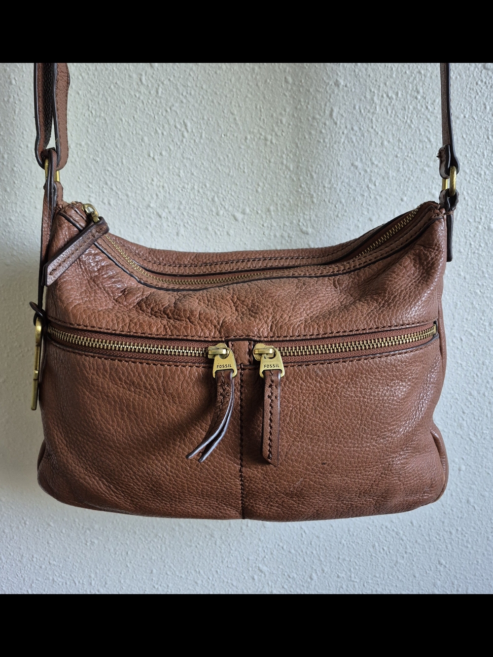 Fossil Elise Classic Pebbled Brown Leather Crossbody Purse with Key Charm - Picture 11 of 13